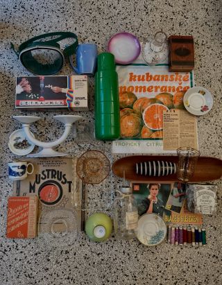 Začínám dávat dohromady cajky, bejkárny a kuriozity na VINTAGE (not so much) TRASH SALE, který se koná za 2 týdny -...