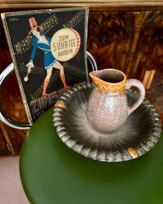 ART DECO #4 Pevný notový sešit k tanečním šlágrům 30. let (hlavně tango, waltz, foxtrot) s dobovými ilustracemi a...