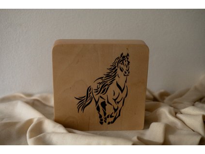 Svítící lampička s motivem koně