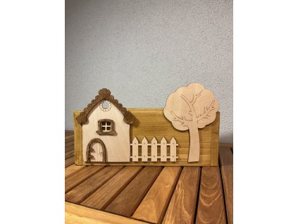 Truhlík domeček v zahrádce 2