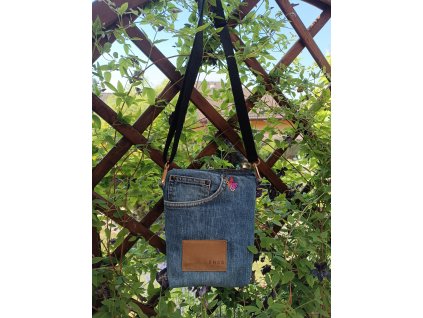 Crossbody tsaštička