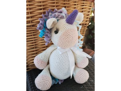 Háčkovaný jednorožec Elizabeth
