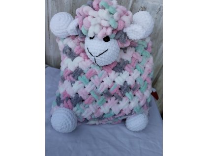 Háčkovaná ovečka Cecilka