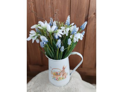 Jarní aranžmá,, Sněženky a modřence v konvičce