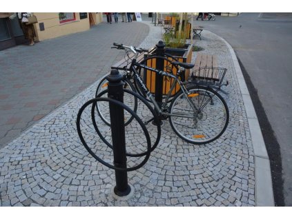 stojan na kola REMI s ocelovými kruhy