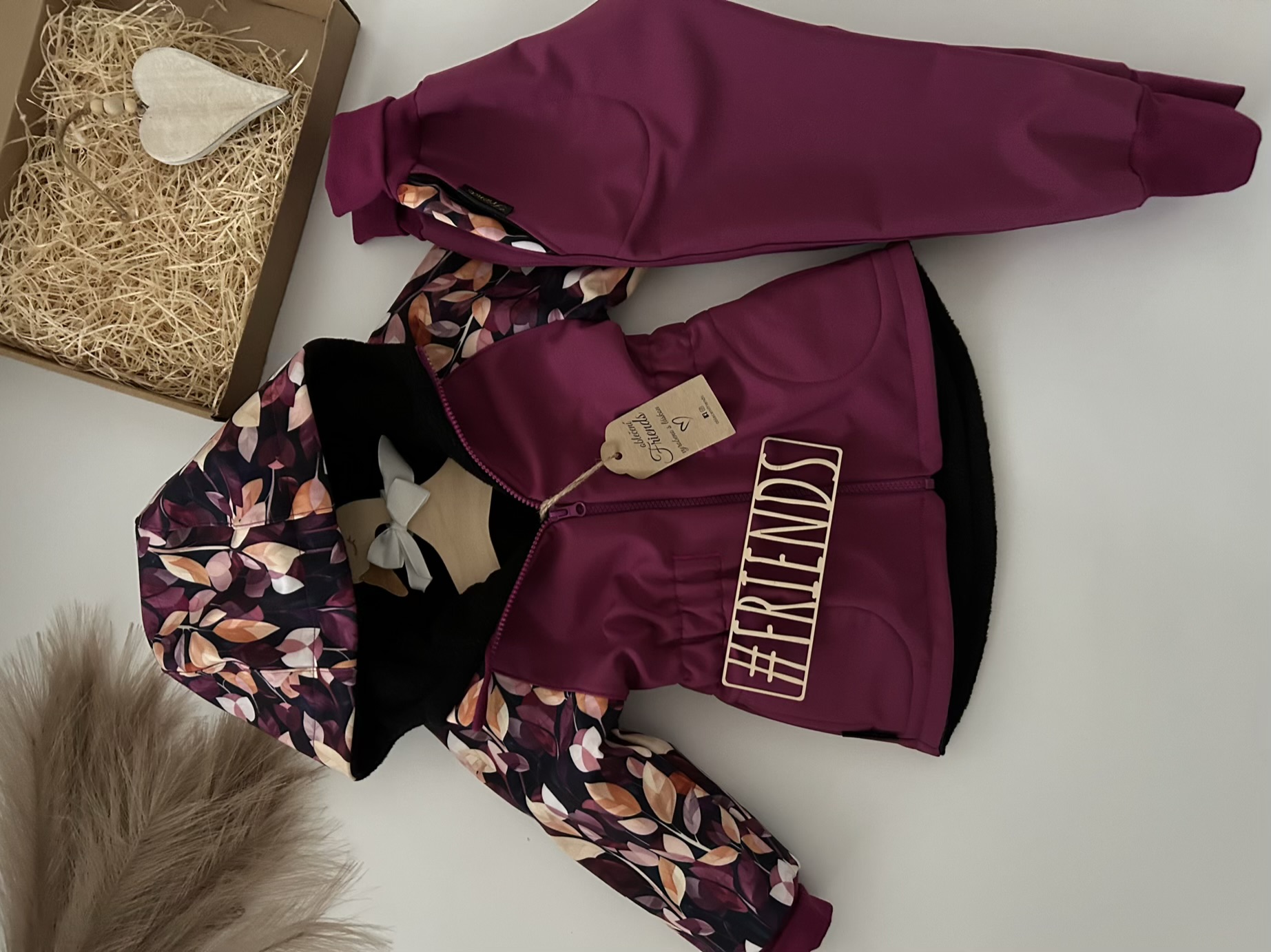 Rostoucí softshellová souprava