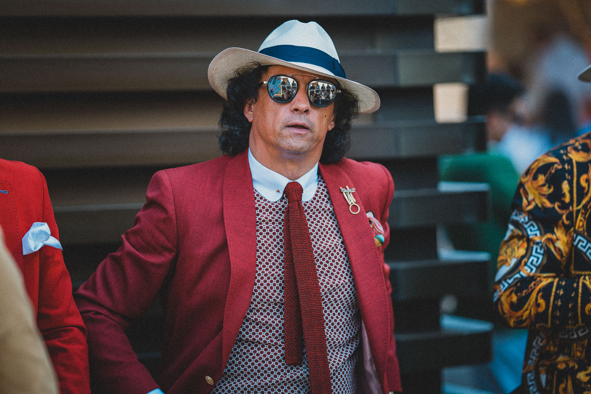 Pletené kravaty á la obleč oblek