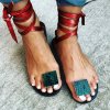 Dámské letní sandály na zavazování s ozdobou mezi palcem