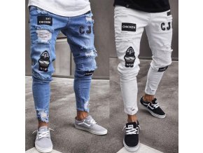 Štýlové džínsy s nášivkami