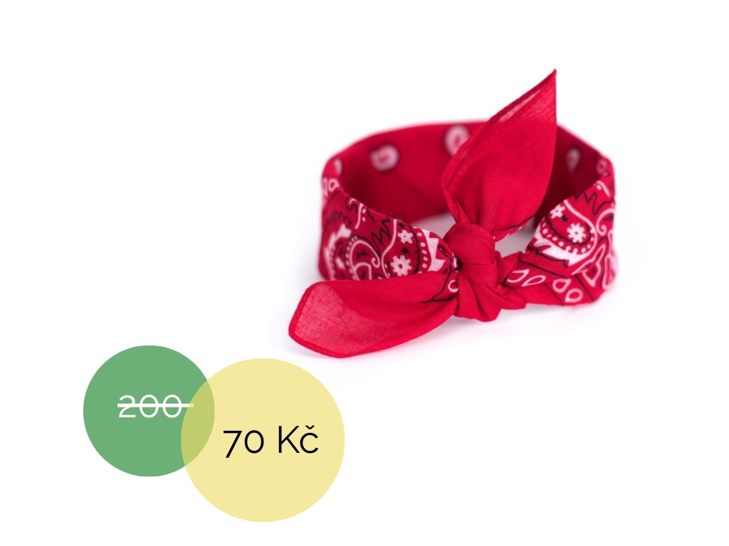 Červený bandana šátek