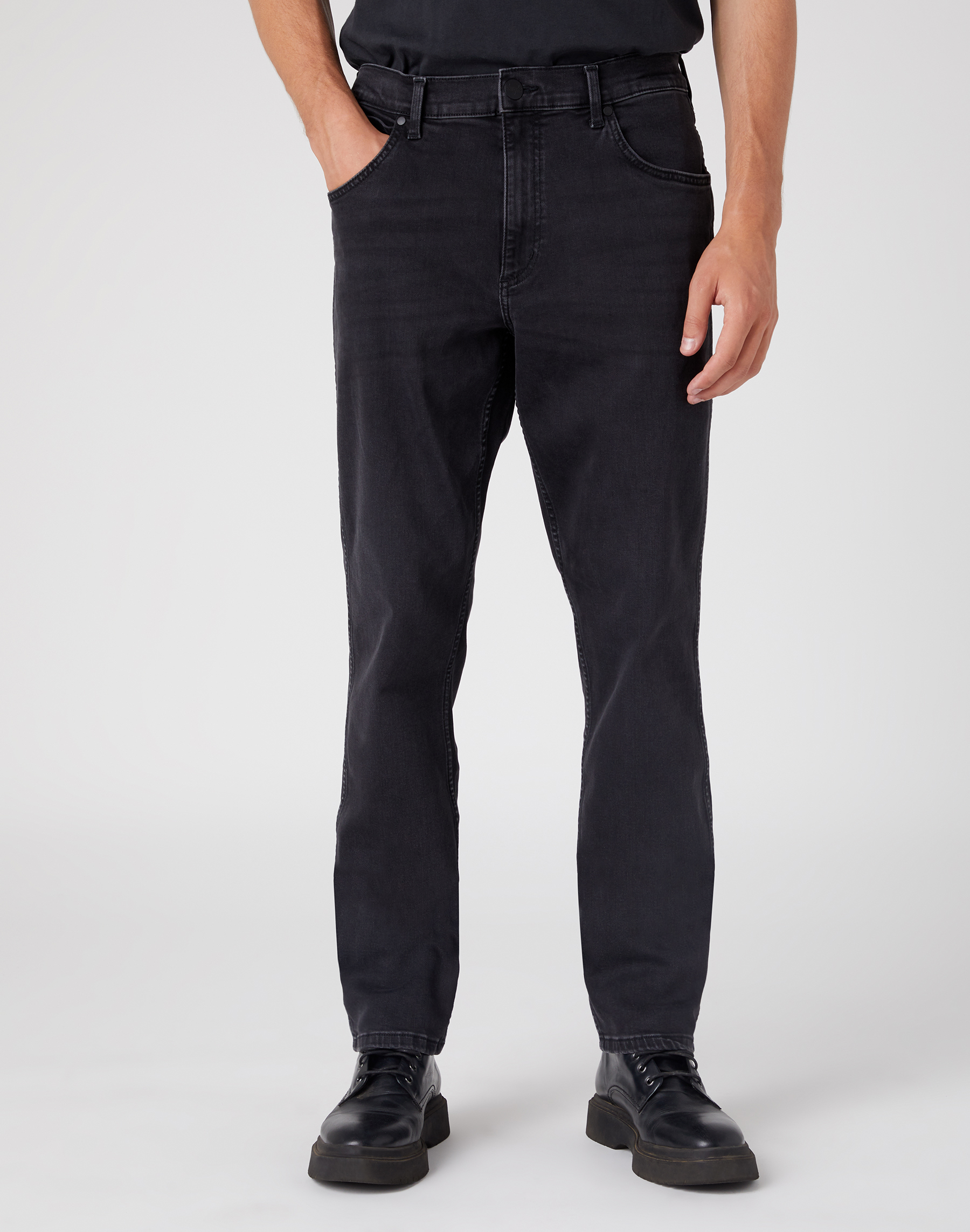 Pánské džíny WRANGLER W15QHP363 112141190 GREENSBORO STRETCH Black Crow Velikost Pas/Délka: 44/34