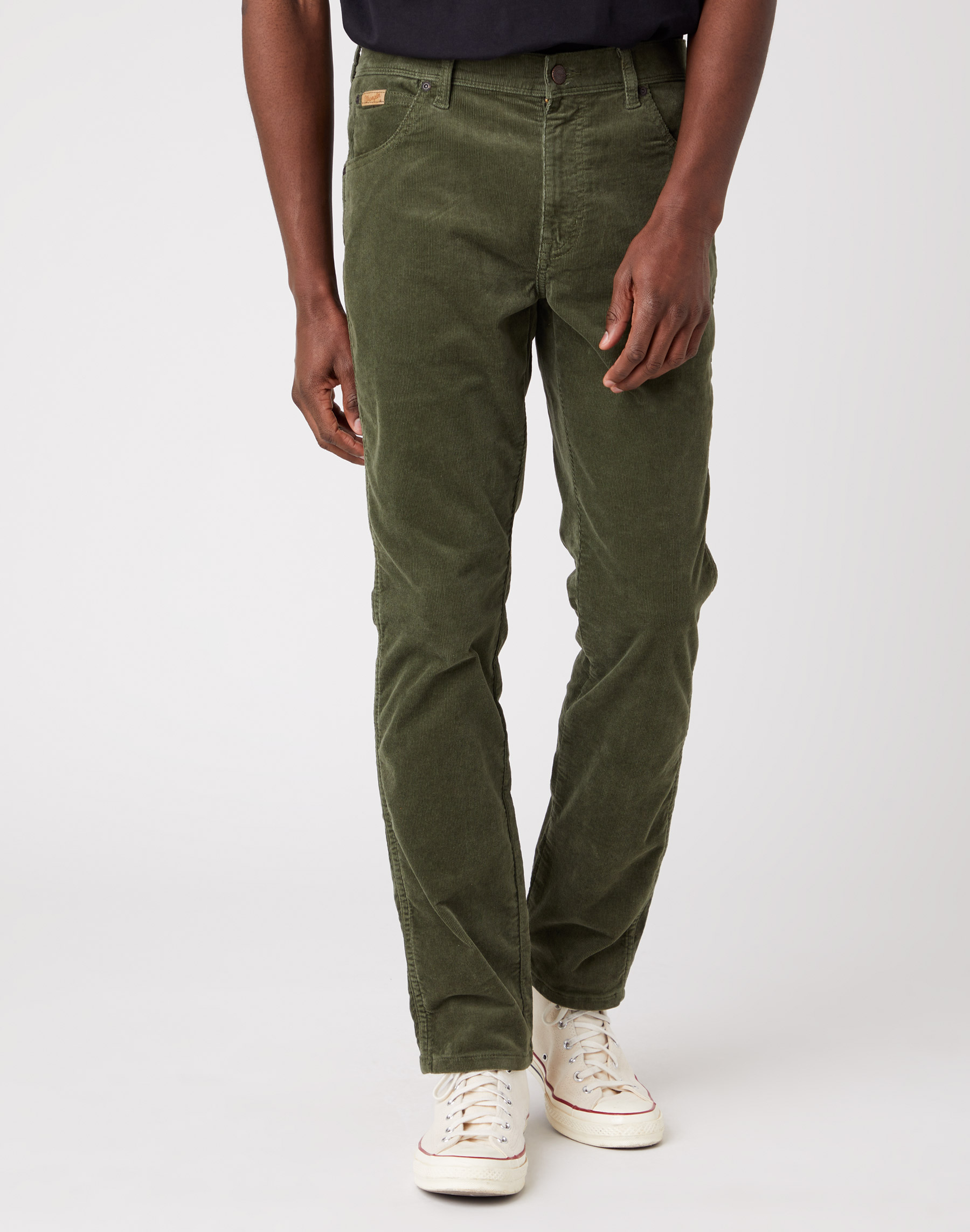 Pánské manšestrové kalhoty WRANGLER W12SECG40 TEXAS SLIM Militare Green Velikost Pas/Délka: 40/34