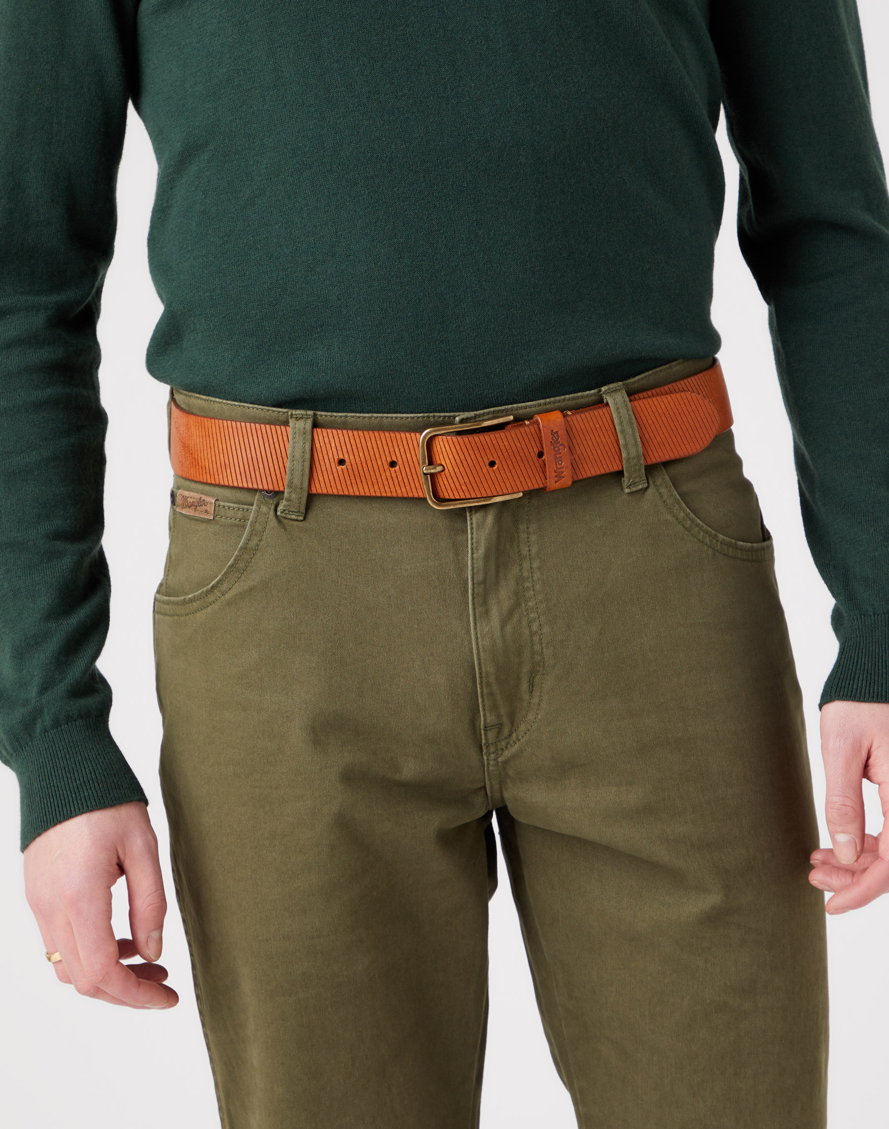 Kožený opasek WRANGLER W0J2U1X81 RUGGED BELT Cognac Velikost: 110 cm