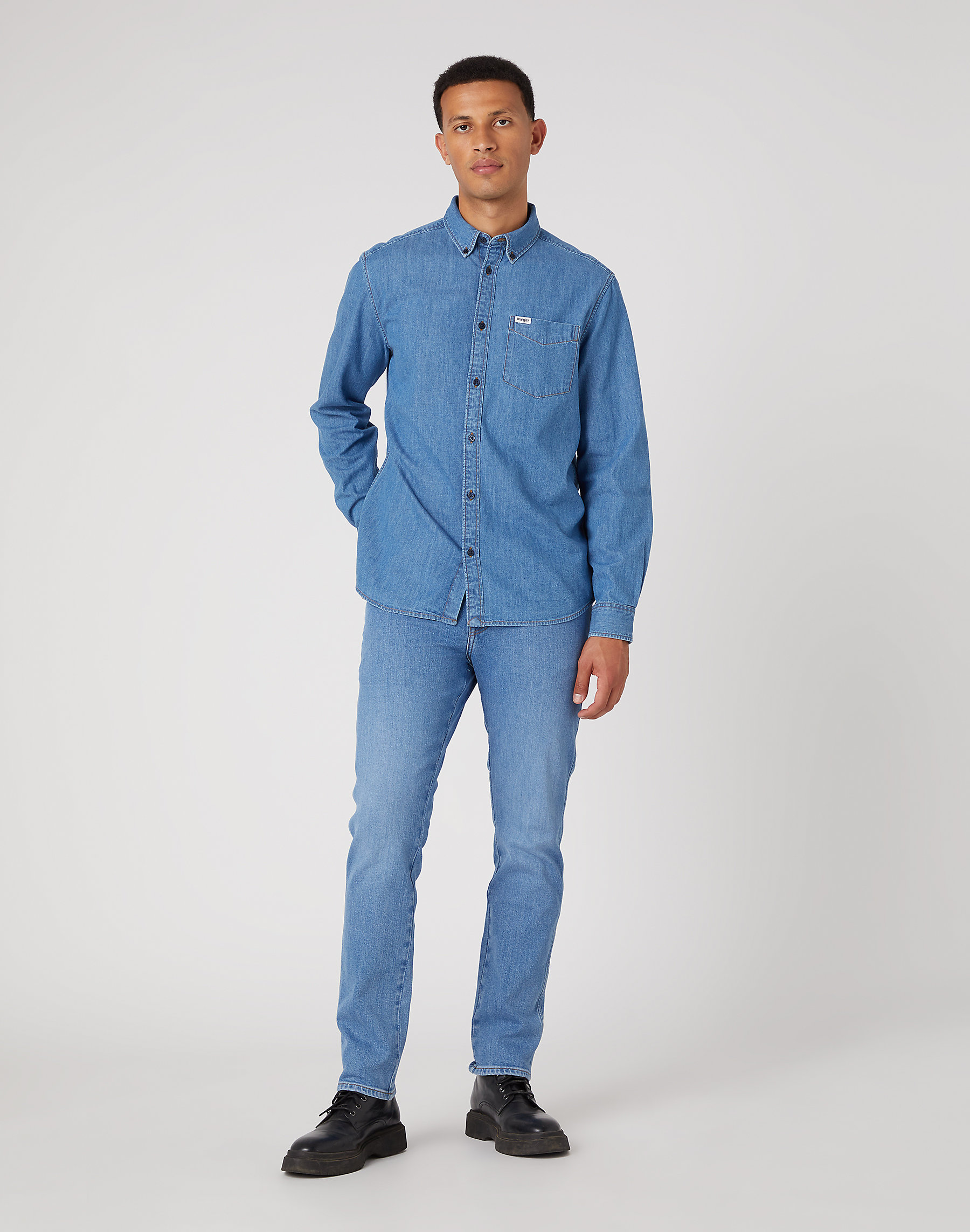 Pánská džínová košile WRANGLER W5B15K14V 1 PKT BUTTON DOWN SHIRT Mid Stone Velikost: M