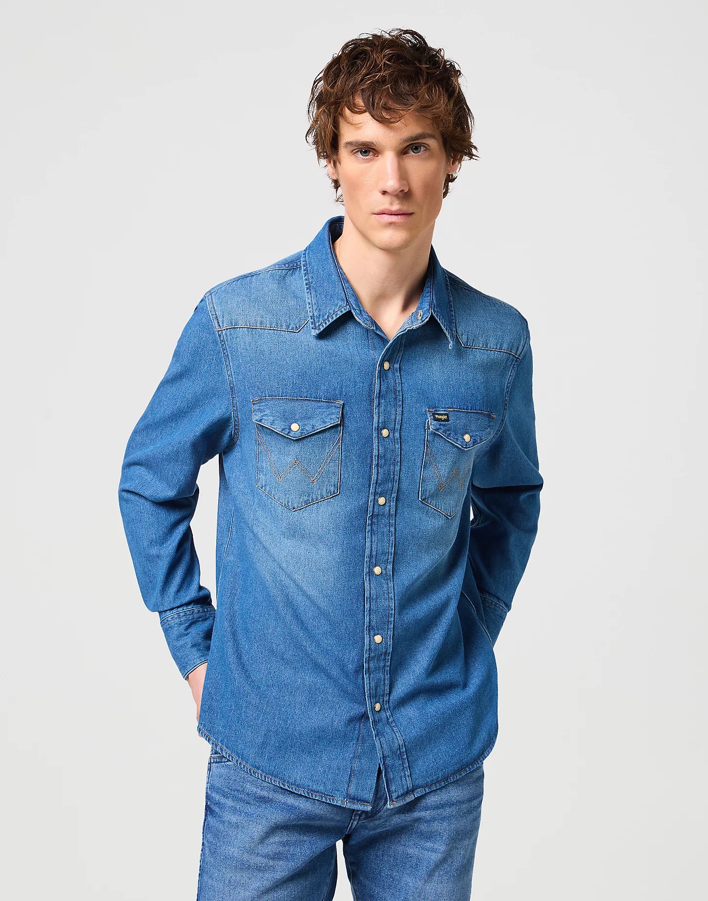 Pánská džínová košile WRANGLER W5MSLWH69 112341913 27MW Icon Mid Blue Velikost: XXXL