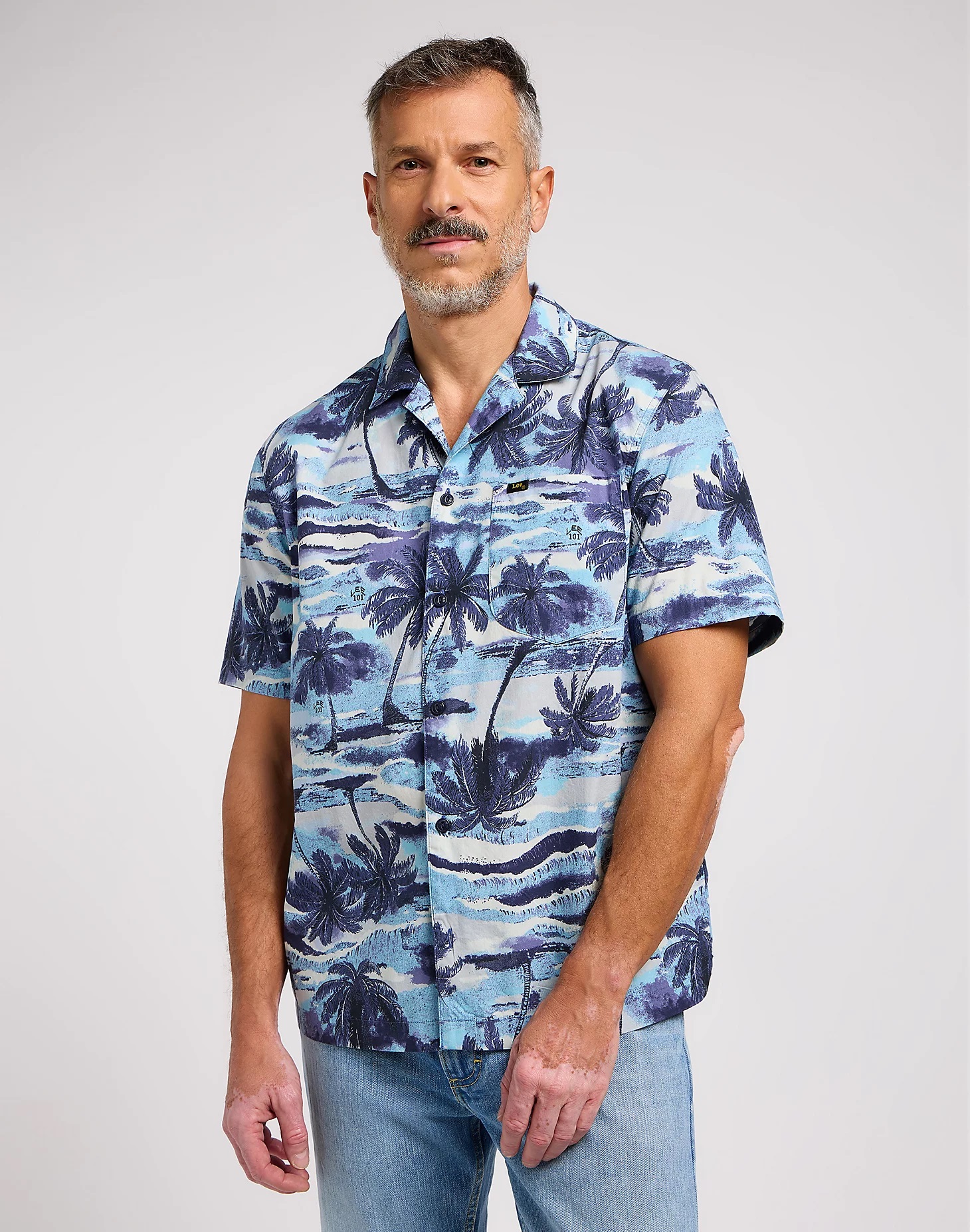 Pánská košile krátký rukáv LEE 112349585 101 CAMP SHIRT Drama Blue Velikost: M