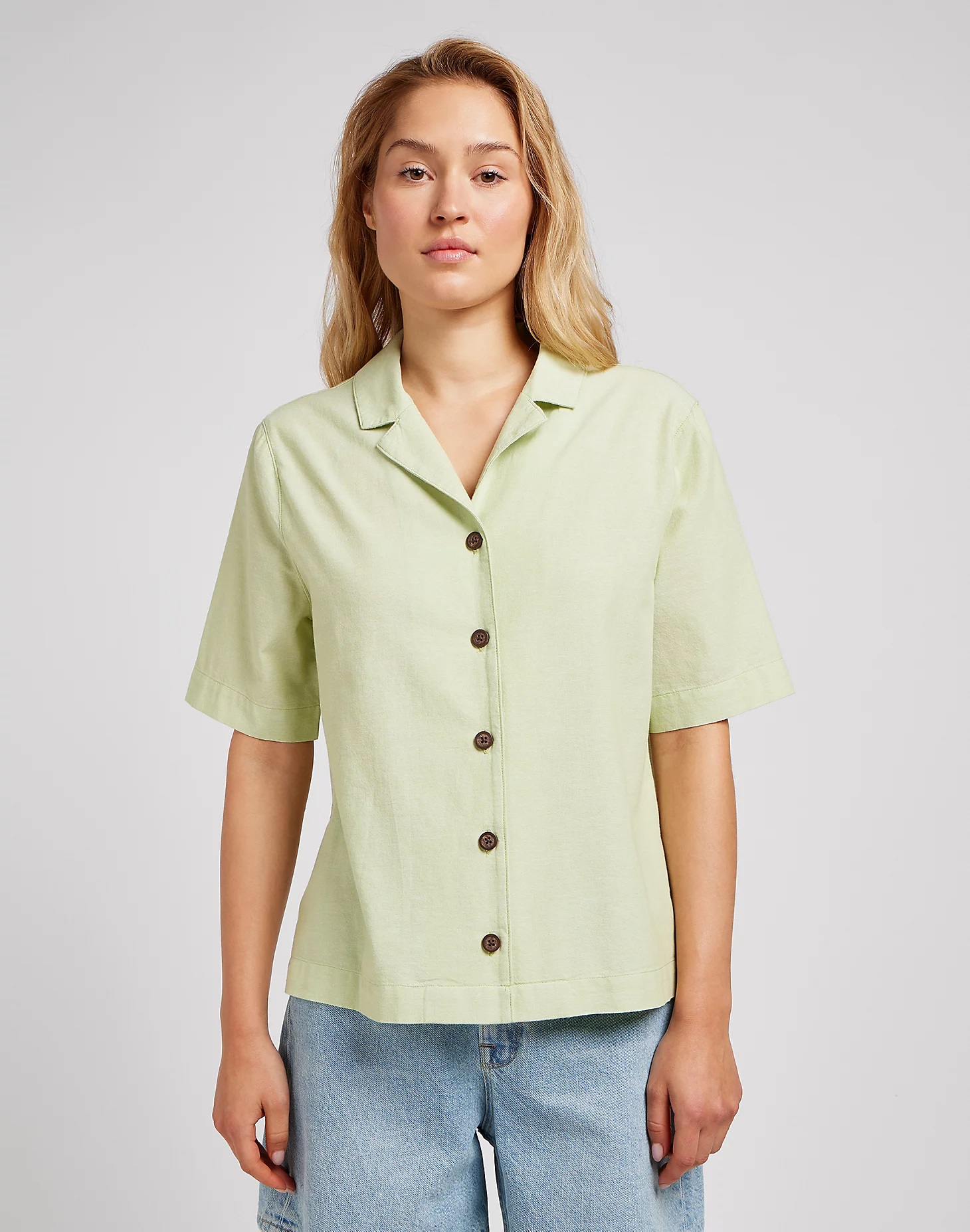 Dámská košile krátký rukáv LEE 112350748 CAMP SHIRT Matcha Velikost: S