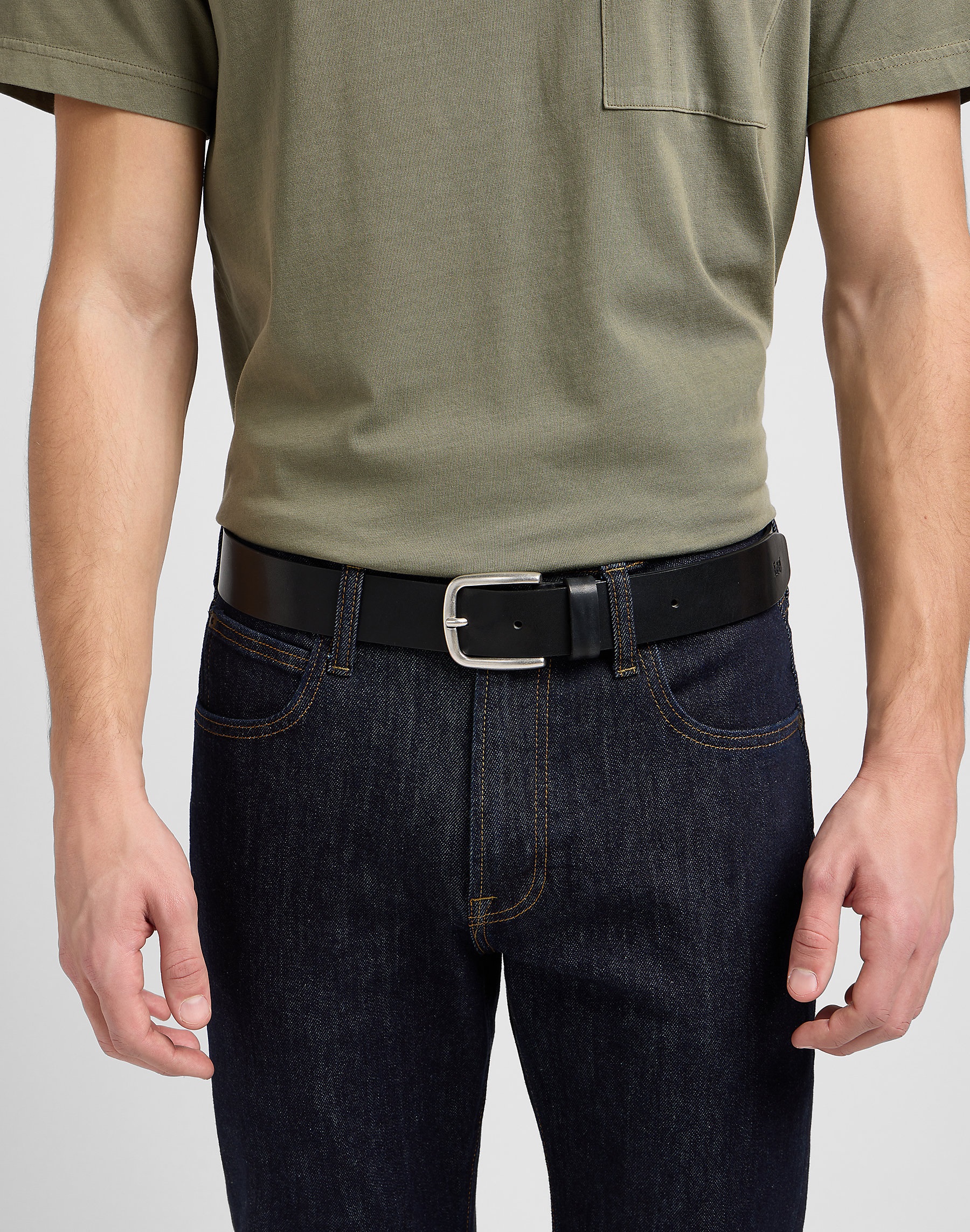 Pánský kožený opasek LEE LF045001 112124768 LEE BELT Black Velikost: 90 cm