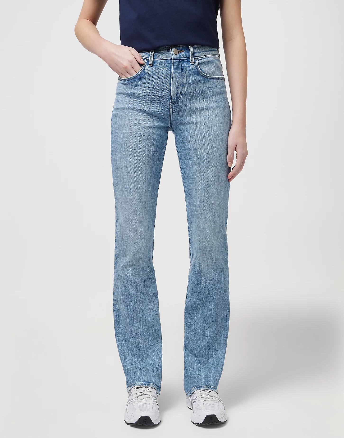 Dámské džíny WRANGLER 112351019 BOOTCUT Southeast Velikost Pas/Délka: 34/32