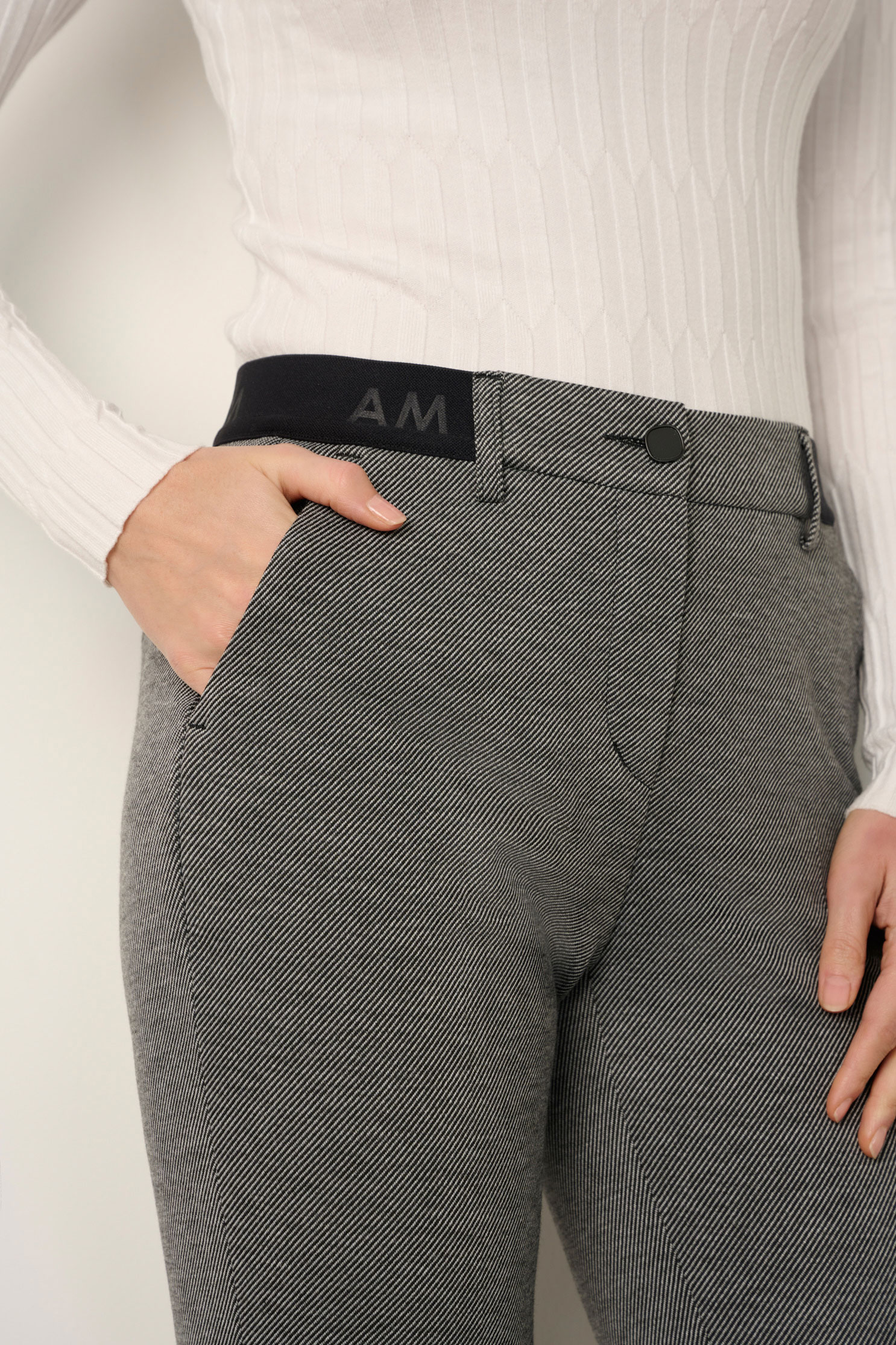 Dámské kalhoty ANNA MONTANA 1376 Angelika Slim Fit Amaro 126 Velikost: 44