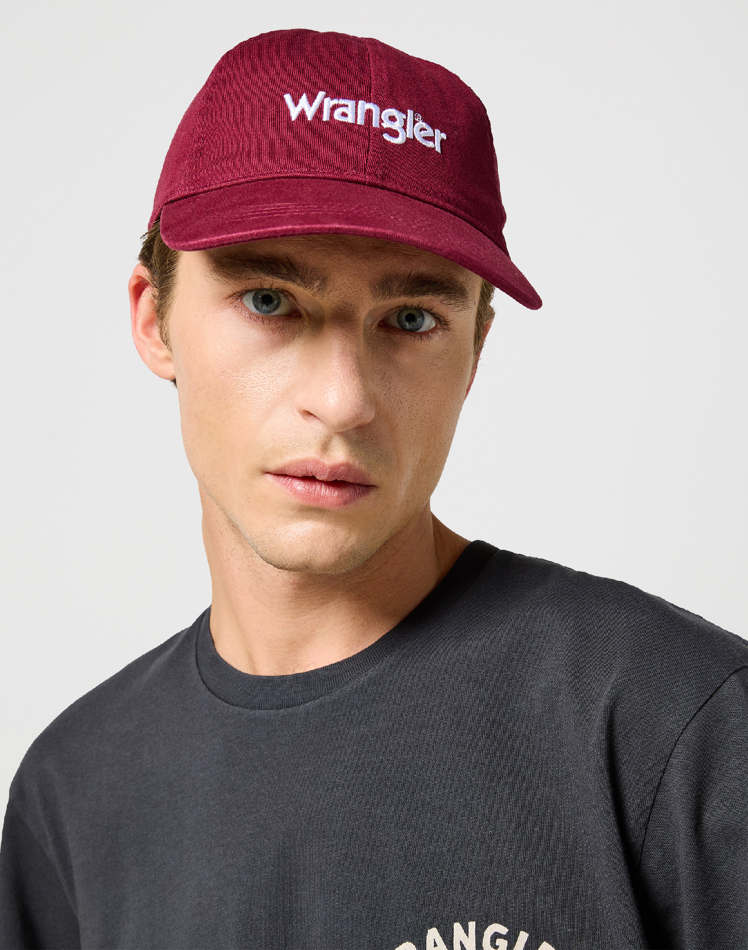 Kšiltovka WRANGLER 112356872 WASHED LOGO CAP Italian Plum Univerzální velikost: jedna velikost