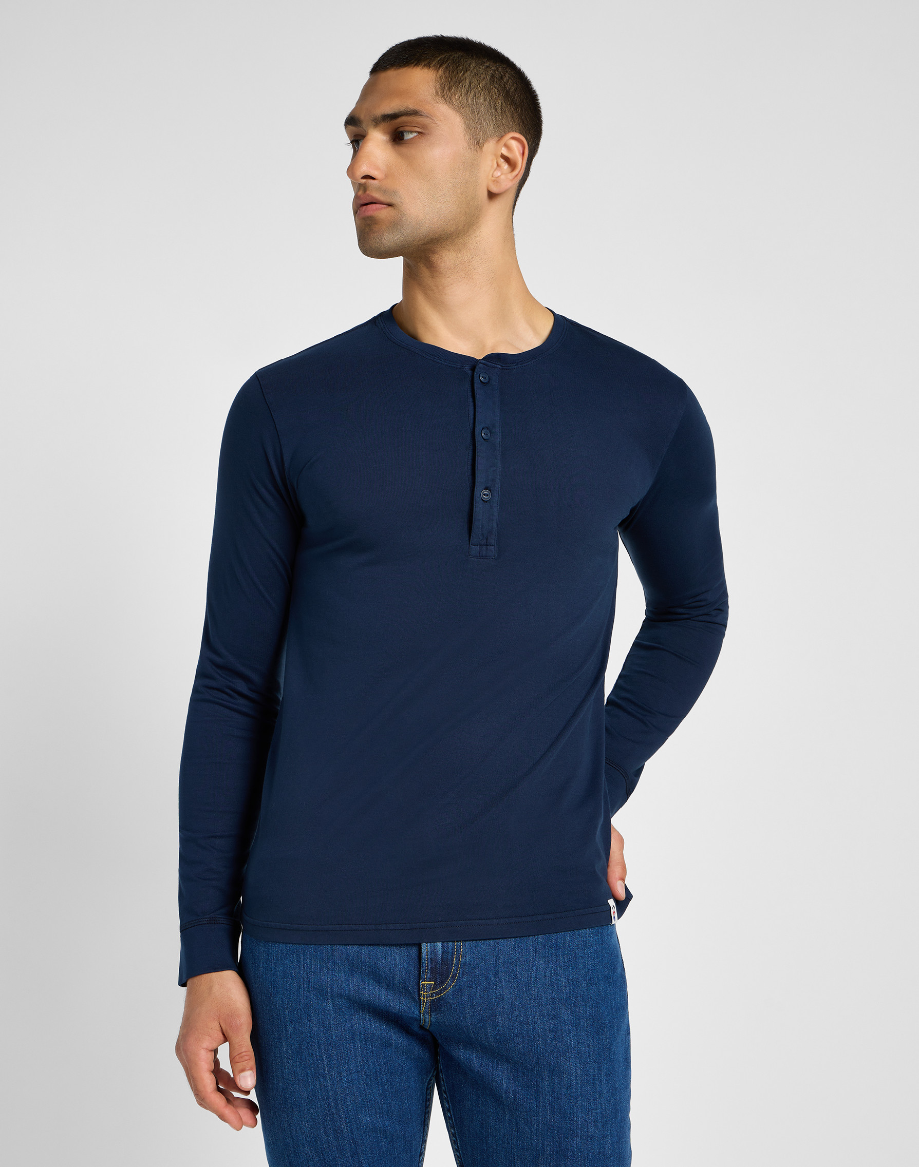 Pánské triko LEE 112355567 LS HENLEY Inky Blue Velikost: XXL