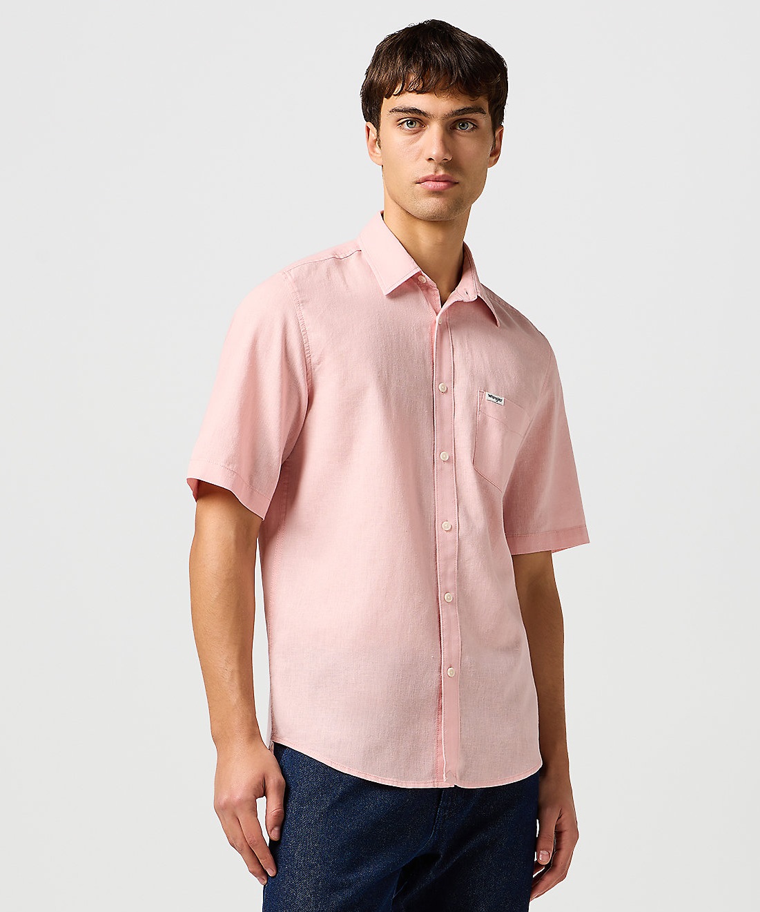 Pánská lněná košile krátký rukáv WRANGLER 112362676 SS 1 PKT SHIRT Silver Pink Velikost: L