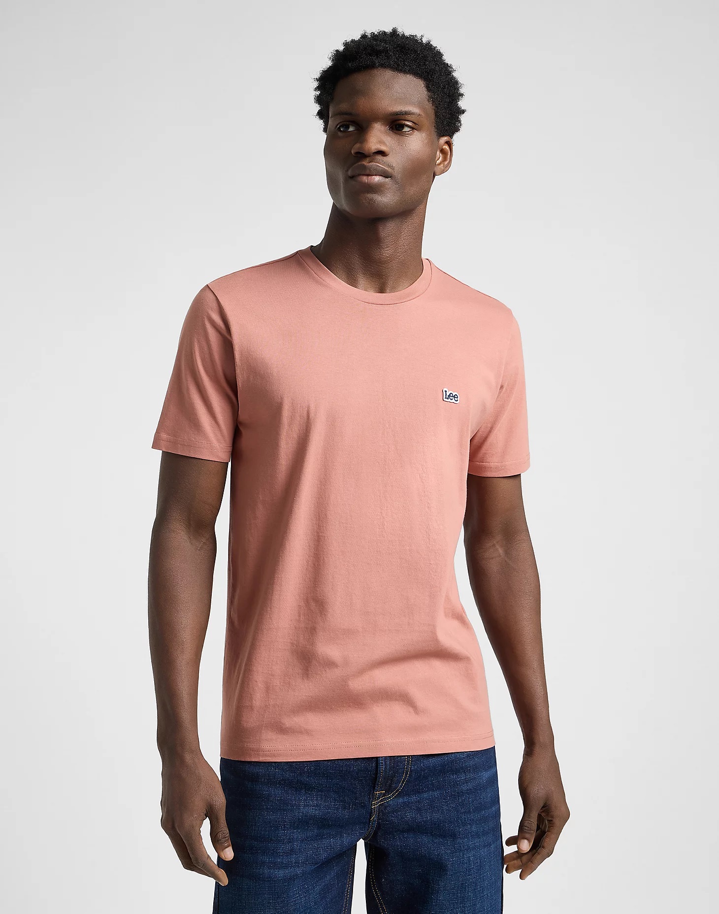 Pánské tričko LEE 112364539 SS PATCH LOGO TEE Sepia Velikost: M