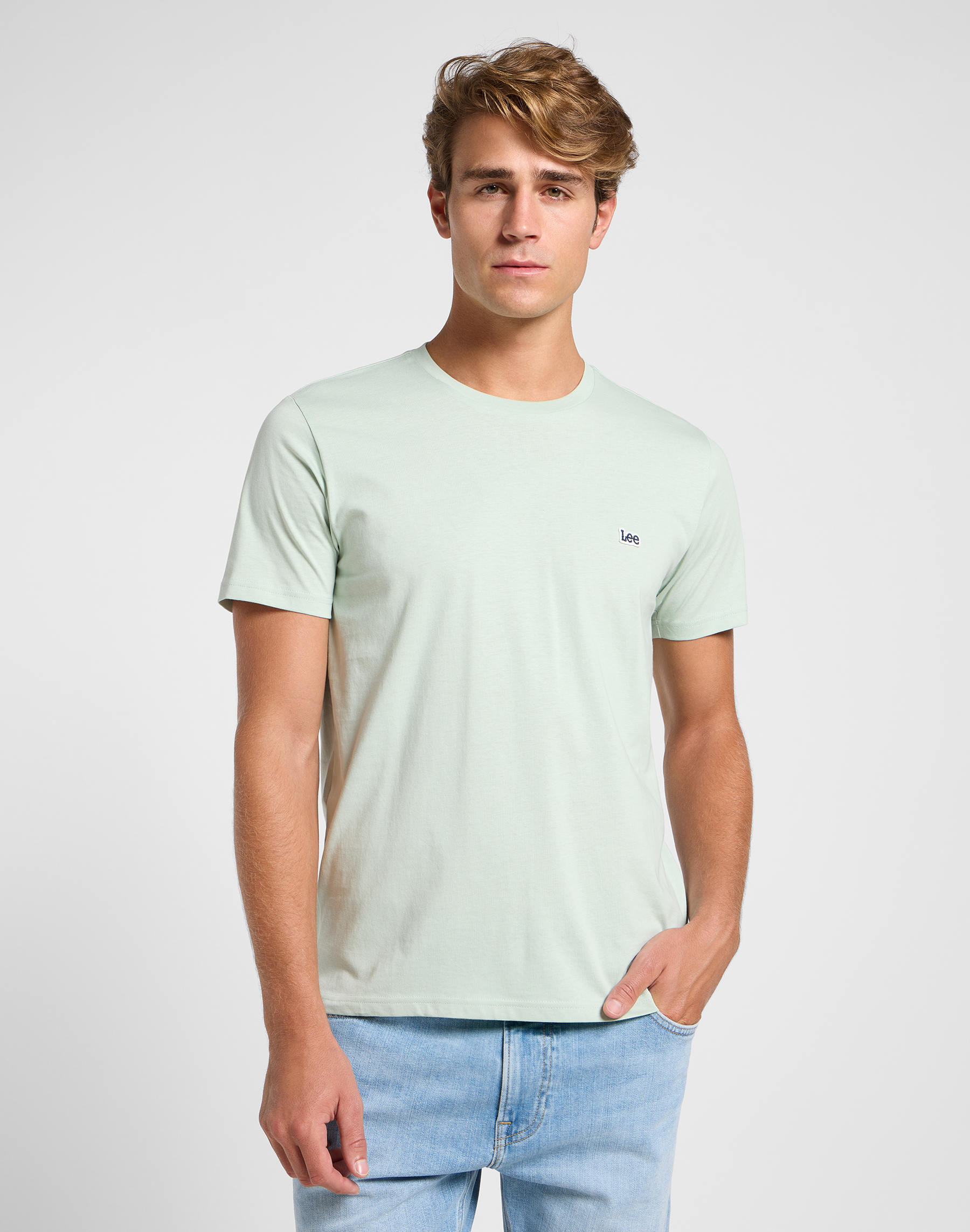 Pánské tričko LEE 112364540 SS PATCH LOGO TEE Soft Sage Velikost: M