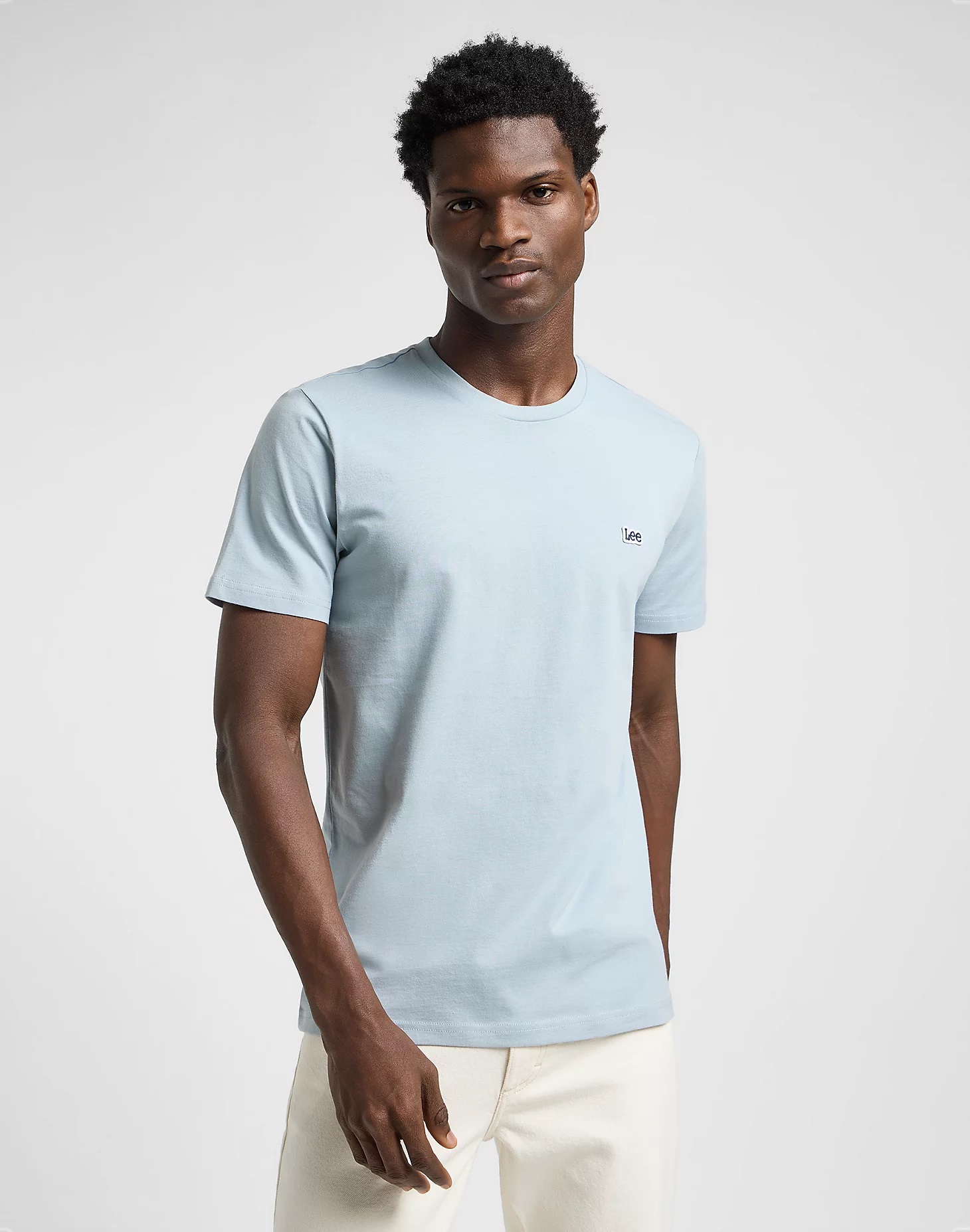 Pánské tričko LEE 112364594 SS PATCH LOGO TEE Concrete Gray Velikost: M