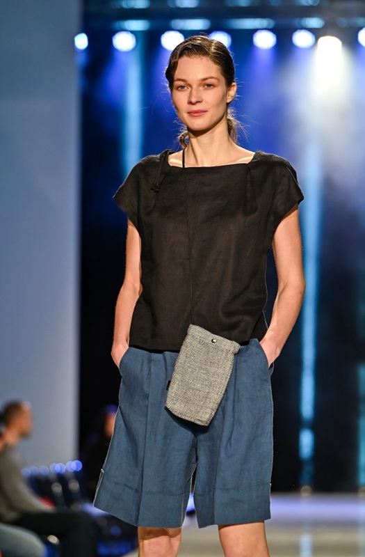 LEE Dámská lněná halenka krátký rukáv HD D44681 CE1 Velikost: 42