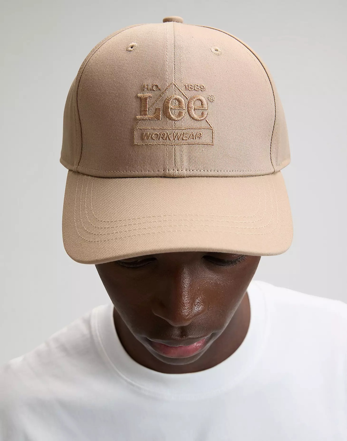 Kšiltovka LEE  112377728  WW EMBROIDERY CAP Perfect Khaki Univerzální velikost: jedna velikost