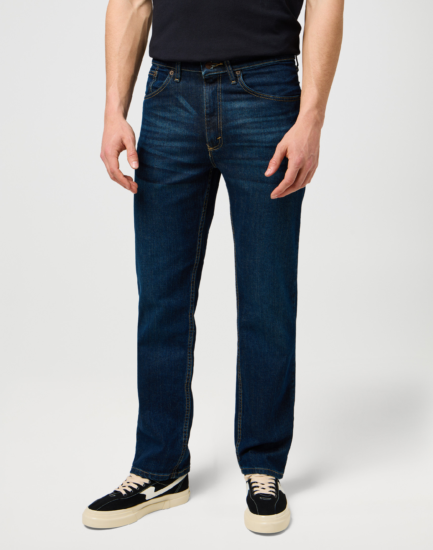 Pánské džíny WRANGLER 112352956 REGULAR FIT STRETCH Blackened Indigo Velikost Pas/Délka: 32/30