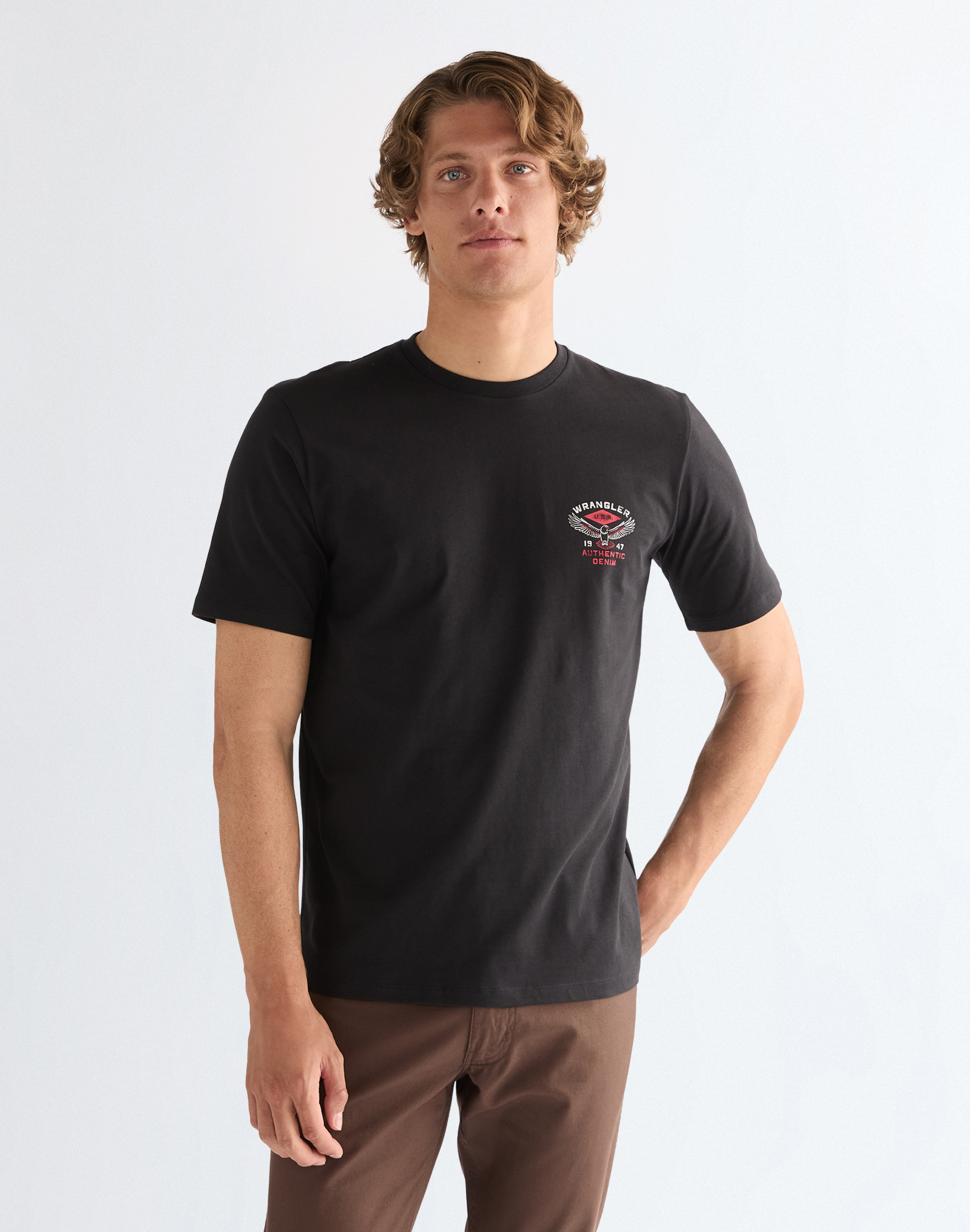 Pánské tričko WRANGLER 112377982 SMALL AMERICANA TEE Black Velikost: S