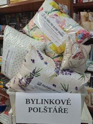 V Knihkupectví M.Procházka Třinec na vás čekají krásné bylinkové polštáře pro klidný spánek a voňavé sny 🌜 #polštářek...