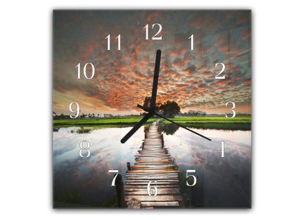 Nástěnné hodiny 30x30cm dlouhý dřevěný most nad tropickou řekou (Materiál kalené sklo)