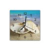 Nástěnné hodiny perla v mušli u moře (Materiál kalené sklo)