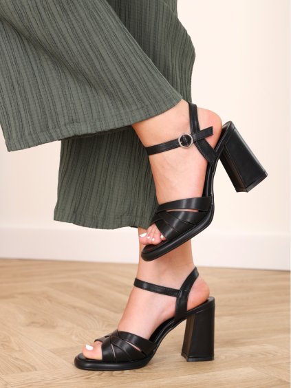 cierne sandale na vysokom podpatku KK58BLACK 6