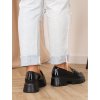 cierne lakovane mokasiny na vysokej platforme Q0 1117 black 7