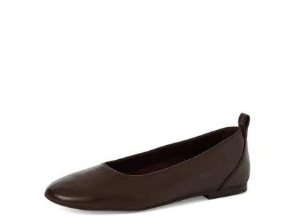 WO 1 22100 46 304 300