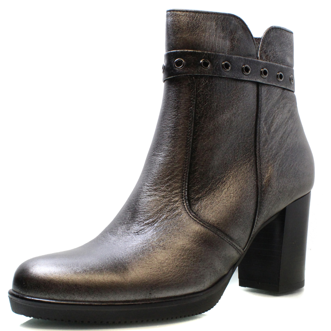 DÁMSKÉ KOTNÍKOVÉ BOTY ACORD 3438 370 STŘÍBRNÁ Barva: STŘÍBRNÁ