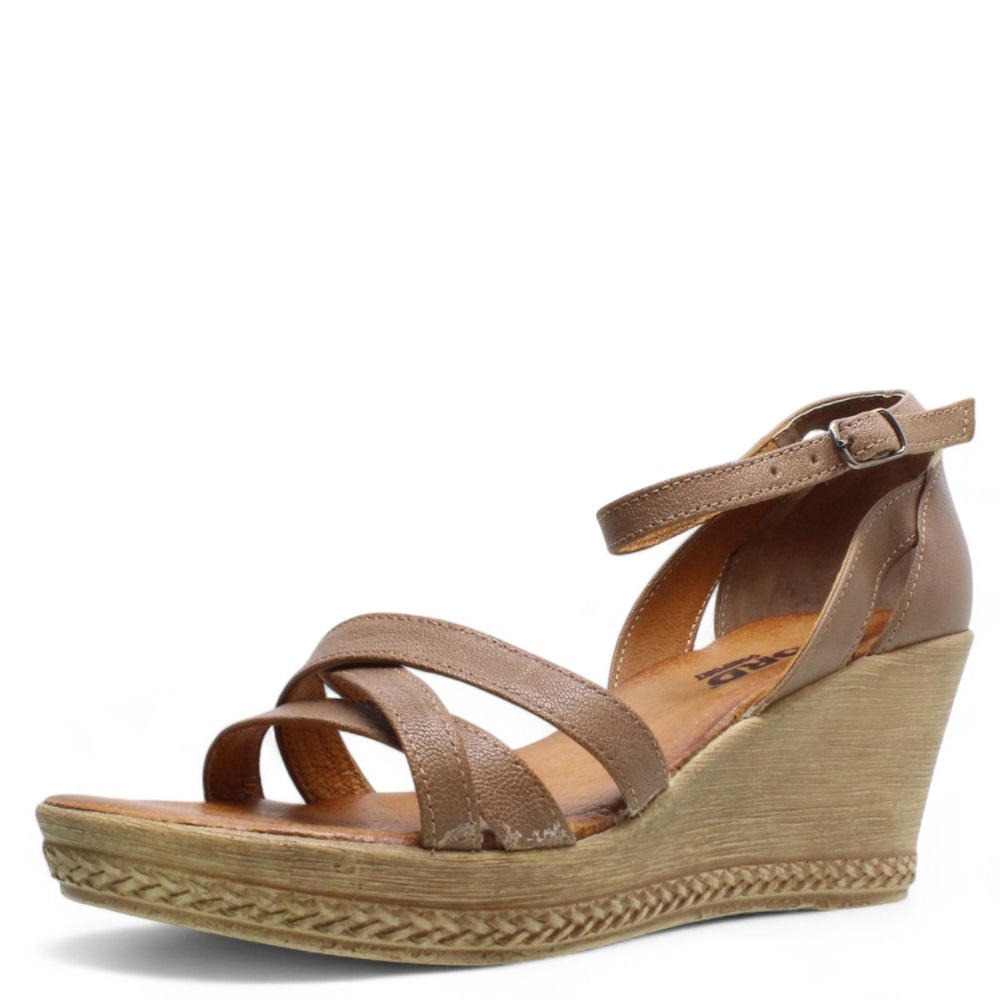 DÁMSKÉ SANDÁLY ACORD 8351 708 Barva: HNĚDÁ