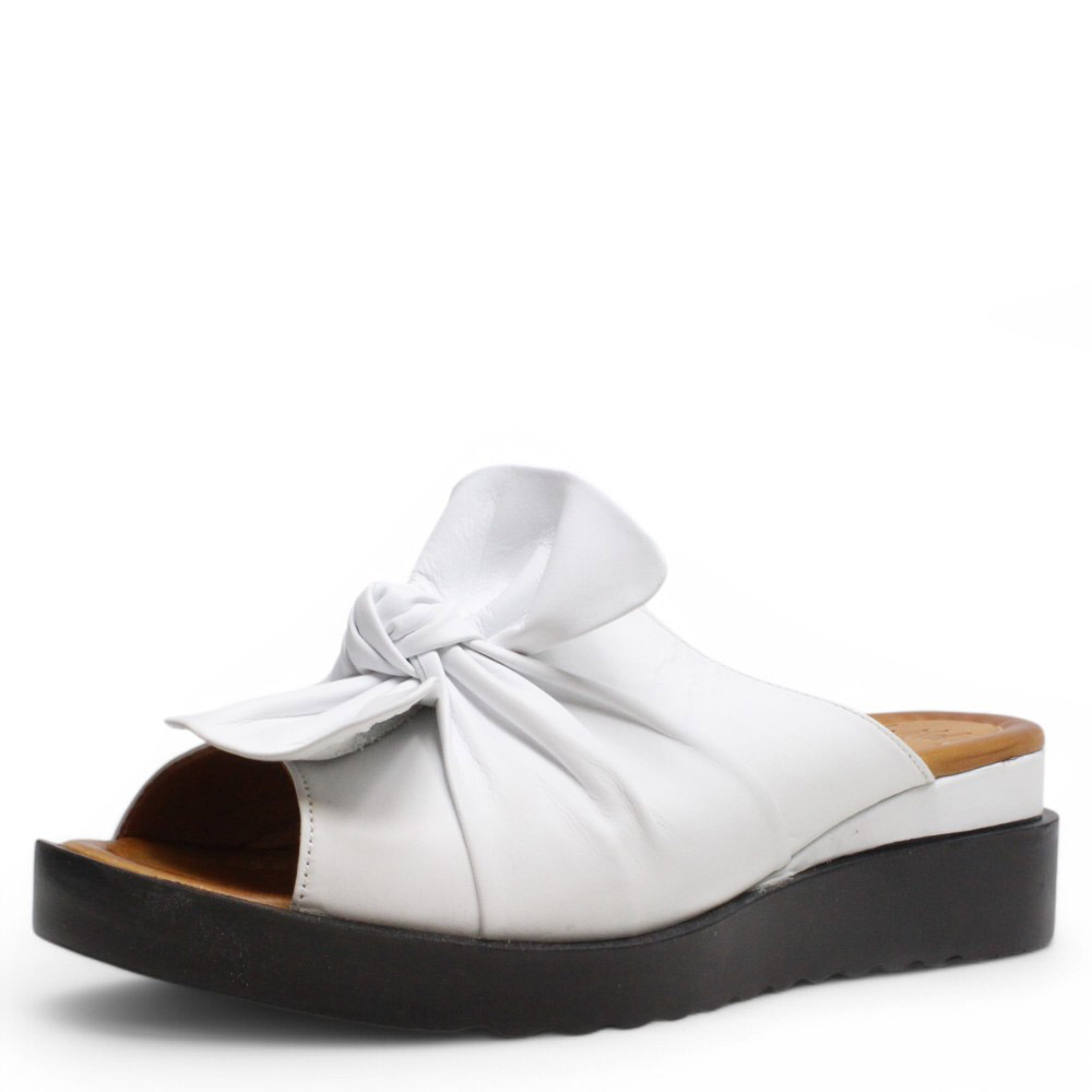 DAMSKÉ PANTOFLE WILD 066766 WHT BÍLÁ Barva: BÍLÁ koupíte na Obujtese.cz