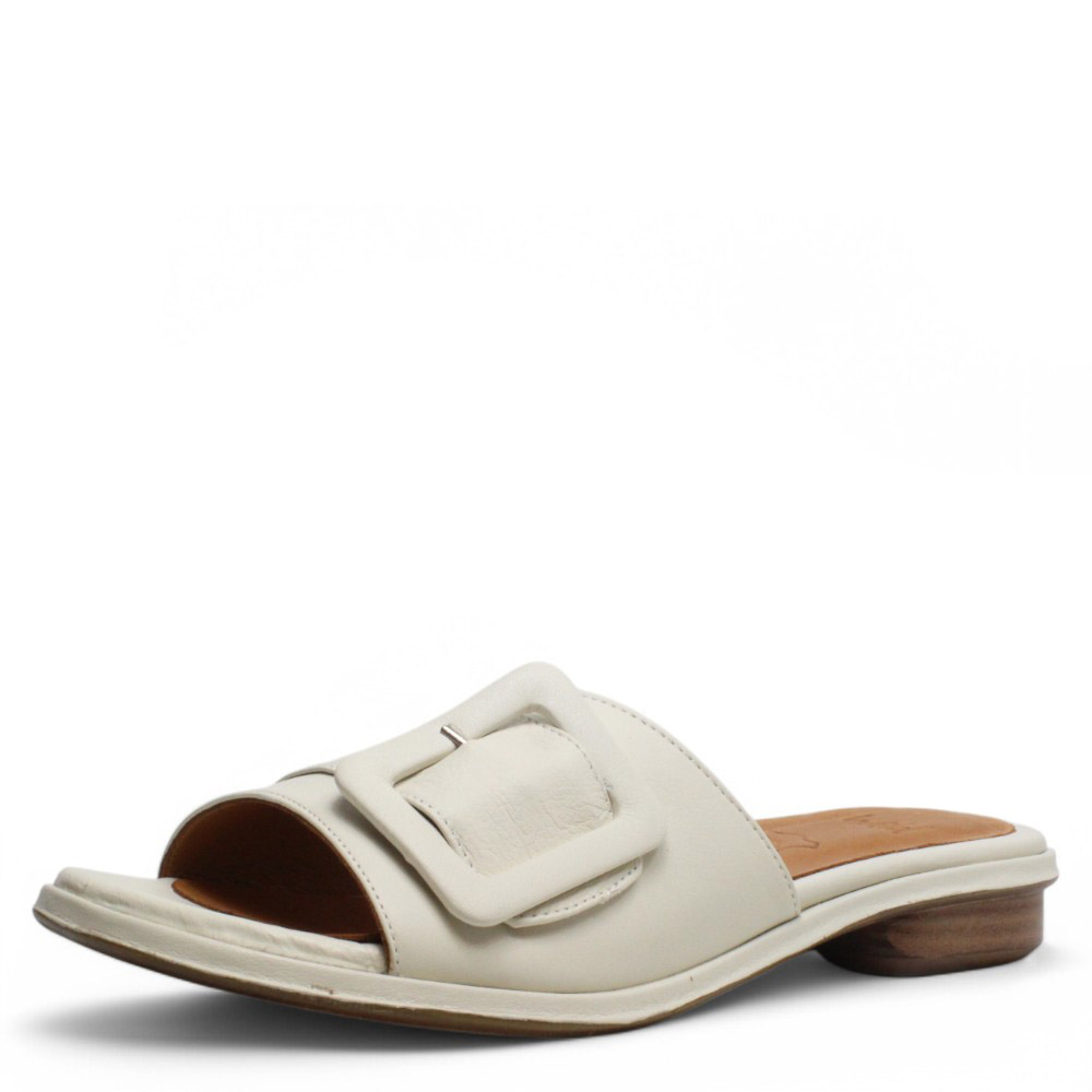 DAMSKÉ PANTOFLE WILD 066766 WHT BÍLÁ Barva: BÍLÁ