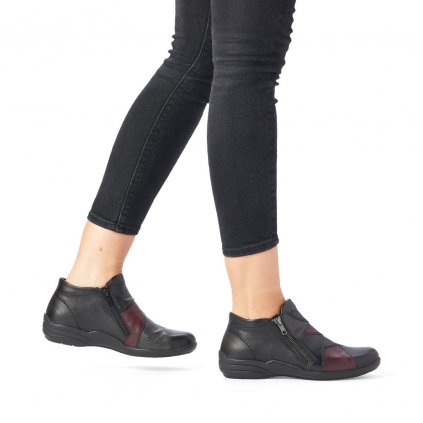 R7674-02 RIEKER (Barva black/comb, Velikost 37)