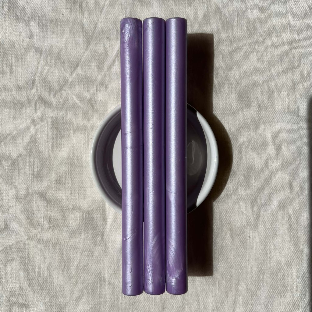 PERLEŤOVÁ SVĚTLE FIALOVÁ