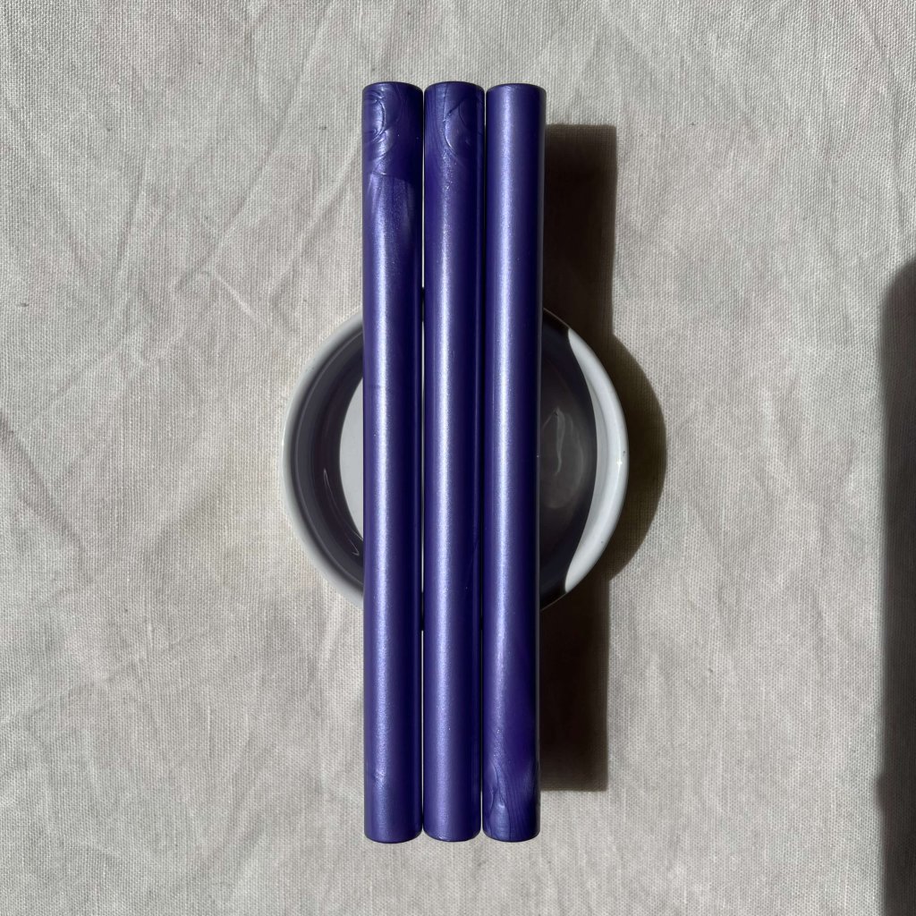 PERLEŤOVÁ STŘEDNĚ FIALOVÁ