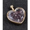 Náhrdelník se srdíčkem a s kousky granátu