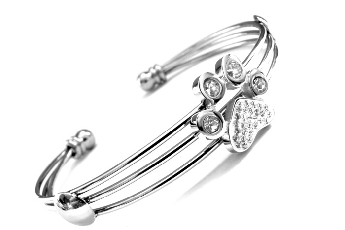 Steel Jewelry Náramek tlapka s krystalky z chirurgické oceli NR090160