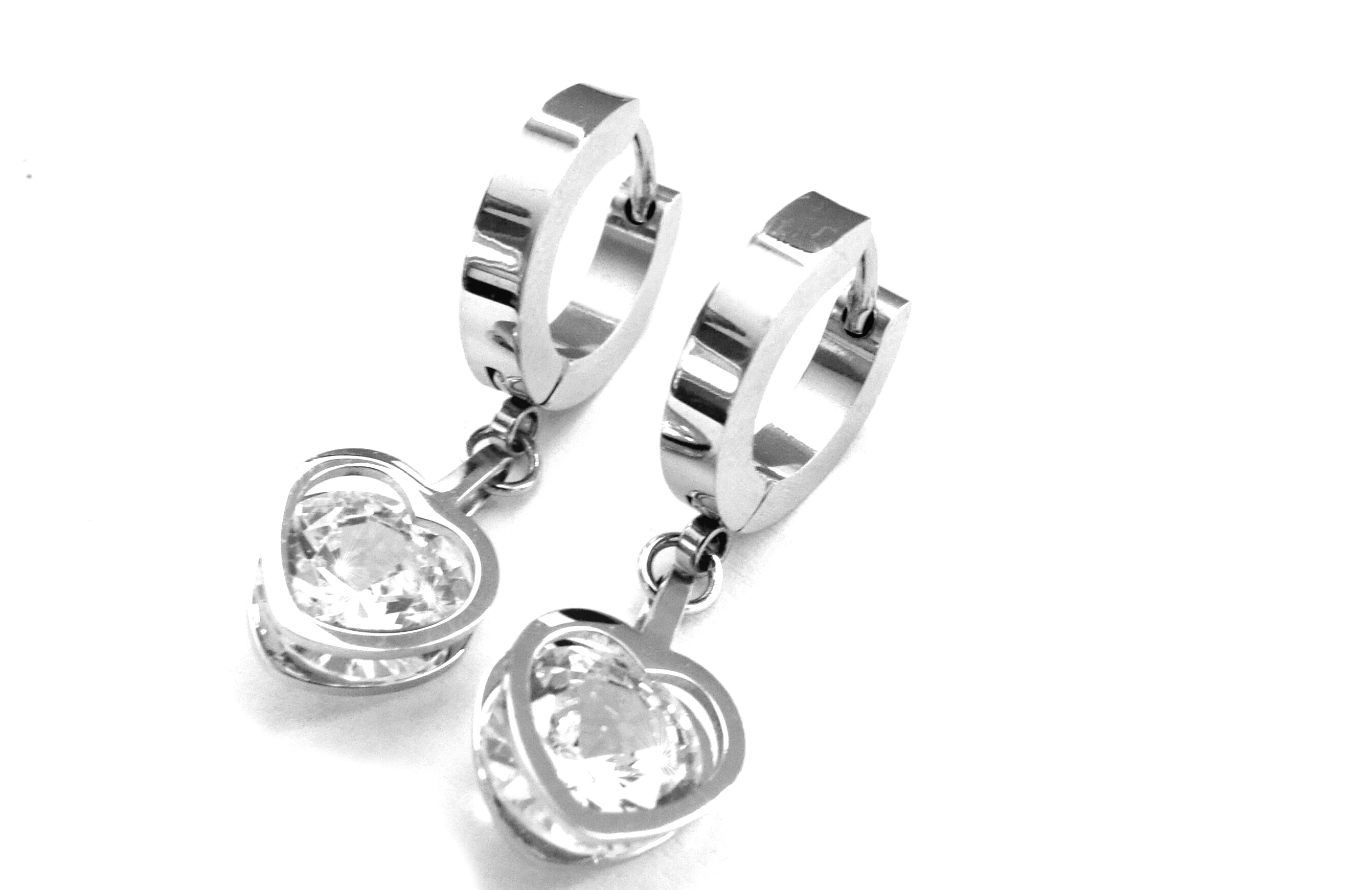 Steel Jewelry Náušnice srdce z chirurgické oceli NS150312